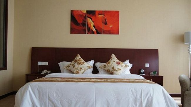 Fuxing Oriental Boutique Hotel Чифын Номер фото
